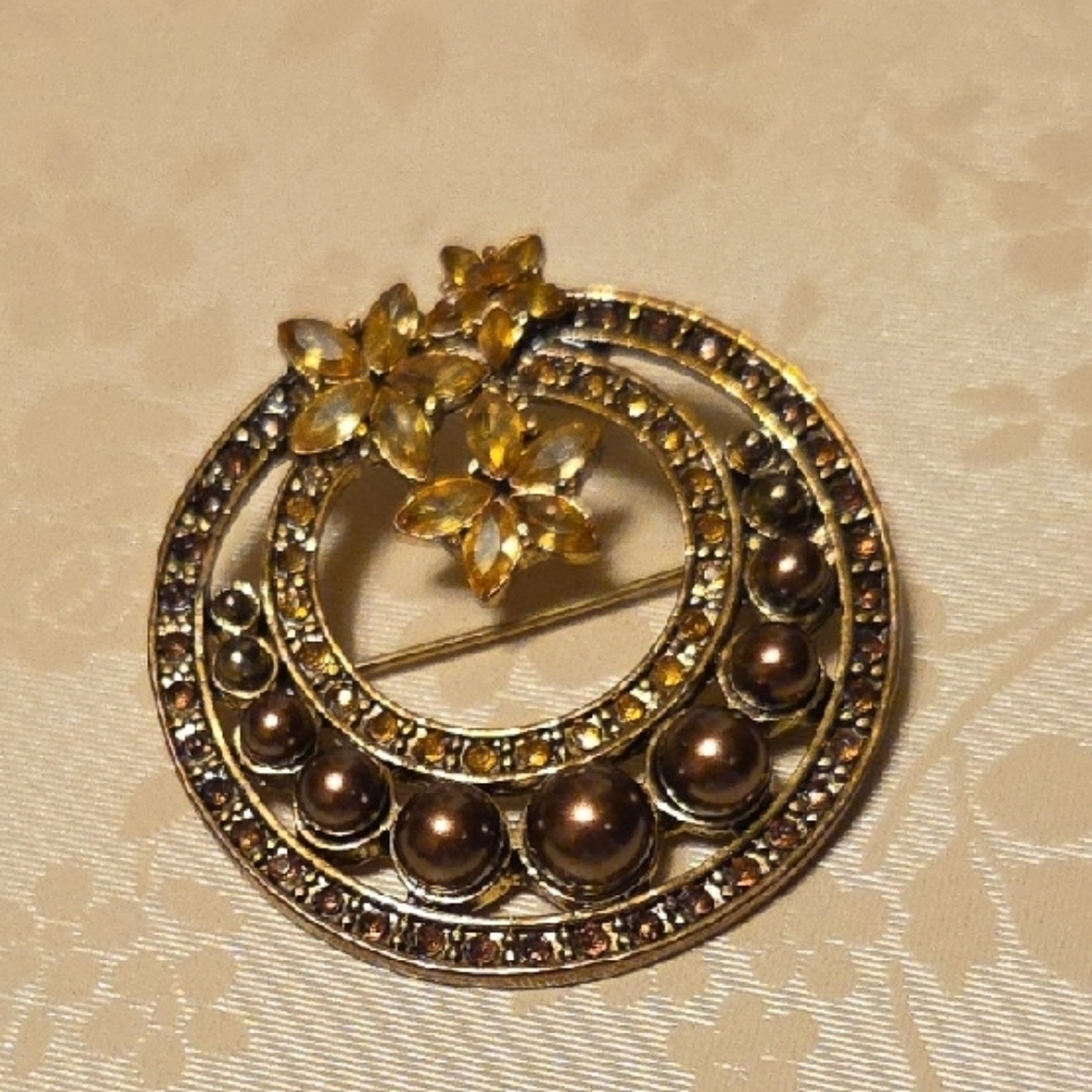 WORN ONCE LOFT Gold and Brown Circular Brooch